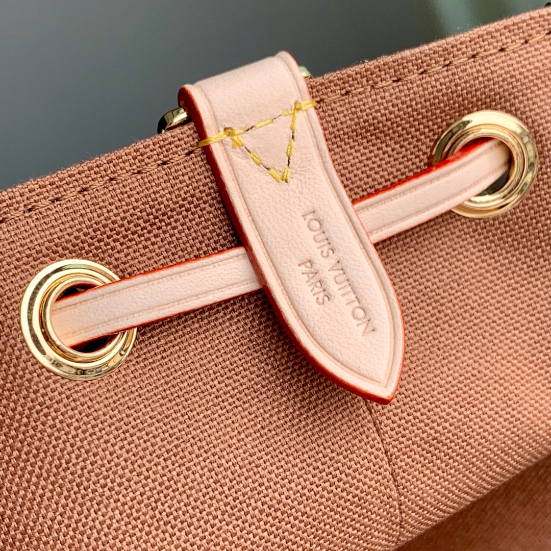 l0vis Vvtt0n odysée bag-17 x 12 x 27cm