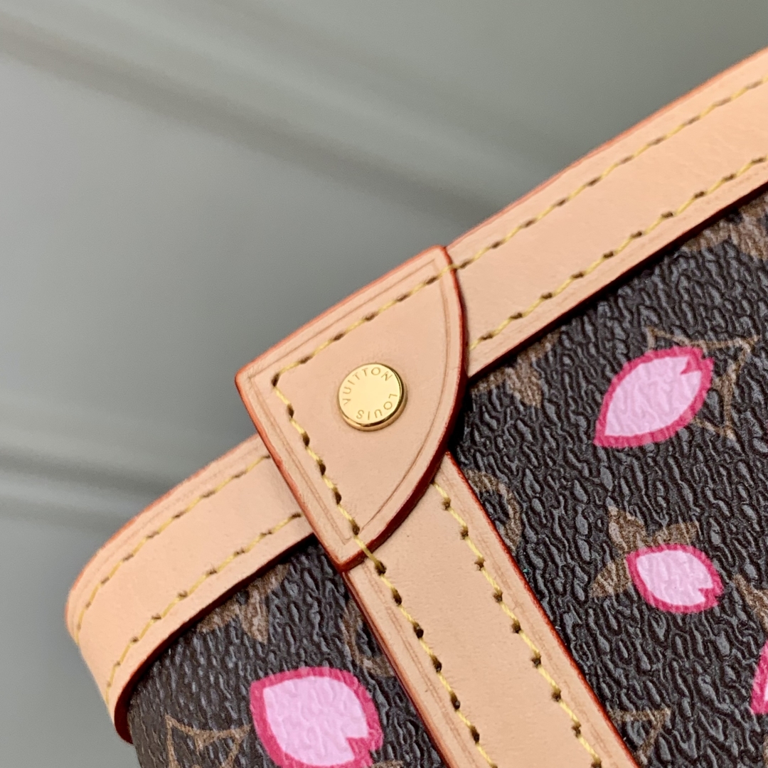 l0vis Vvtt0n x murakam wallet-12 x 9.5 x 2.5cm