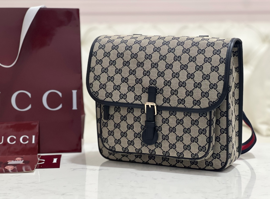 Gv*c* kids back to school clothing collection-25 × 29 × 10cm