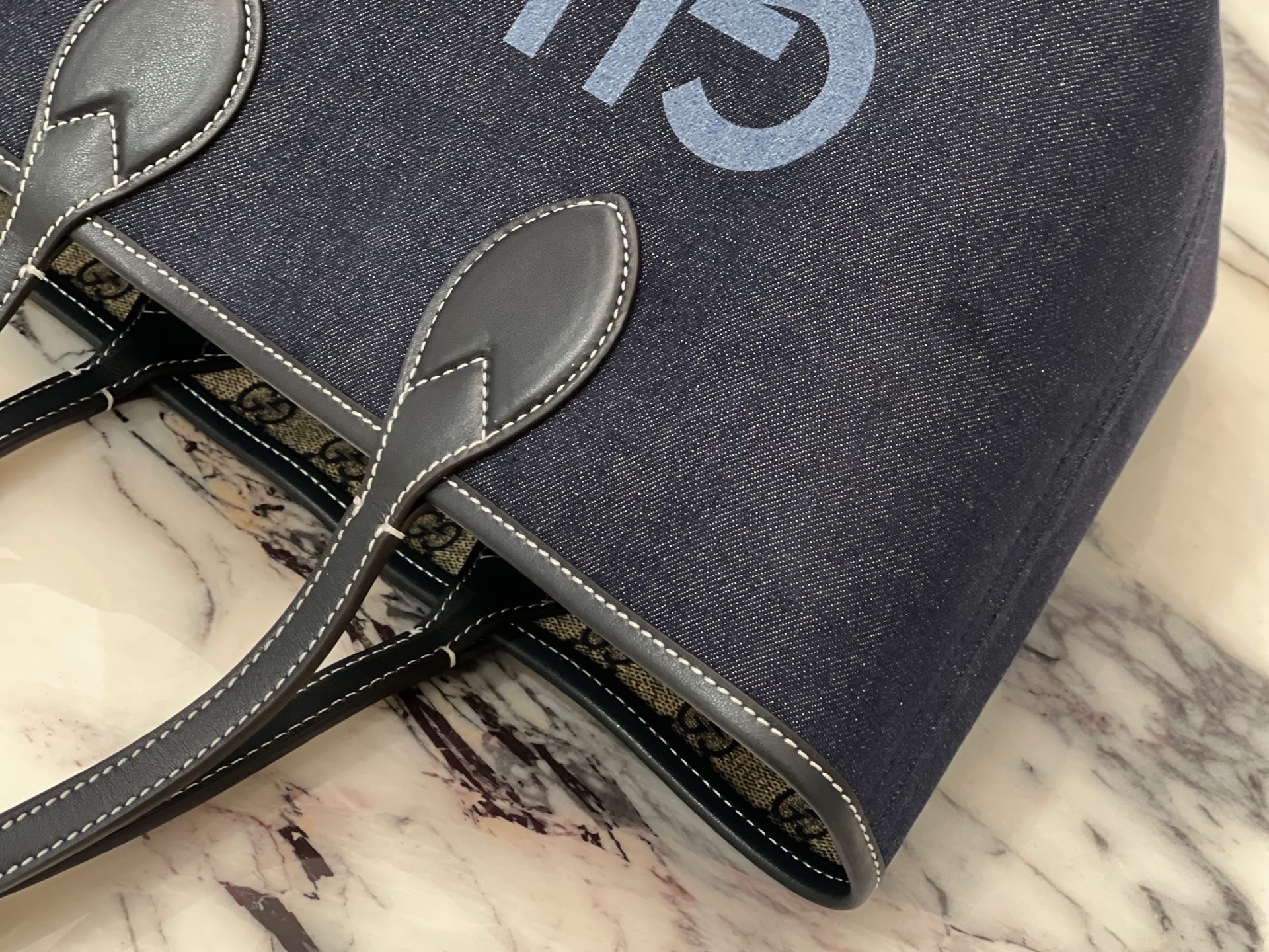 Gv*c* totissima small reversible tote in dark blue denim -22*19*18cm