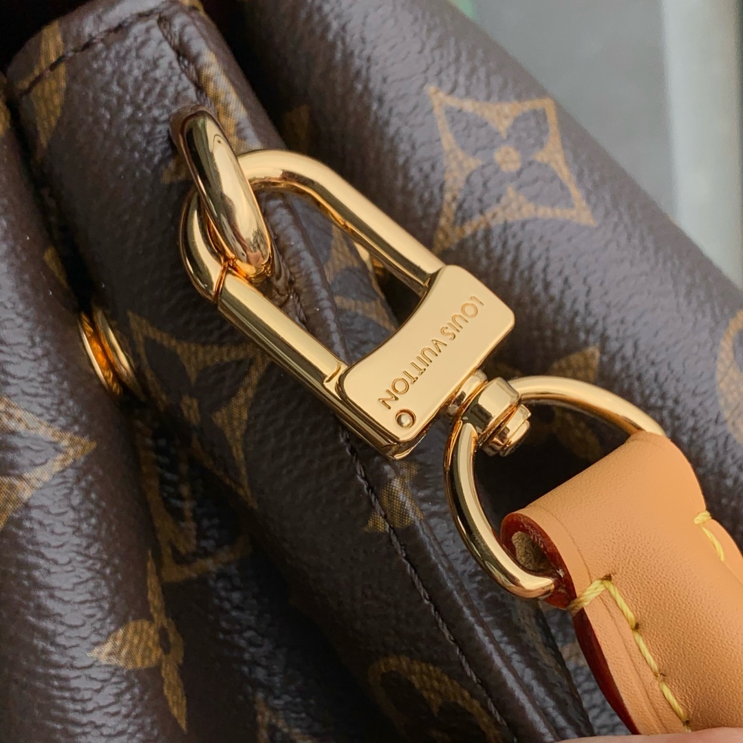 l0vis Vvtt0n hide away bag-m14473-26 x 18 x 36cm