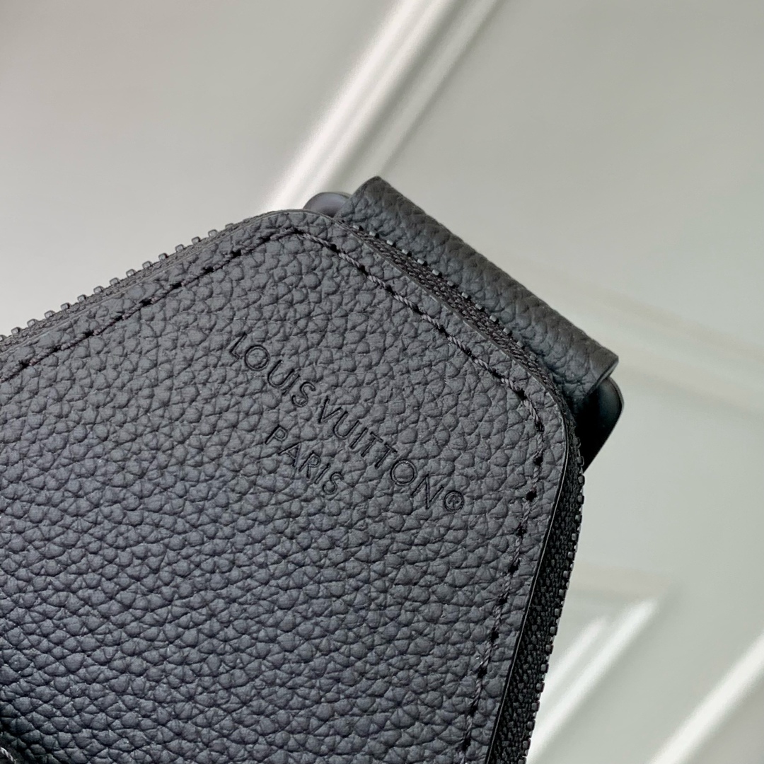 l0vis Vvtt0n avenue bag-16 x 33 x 5.7cm