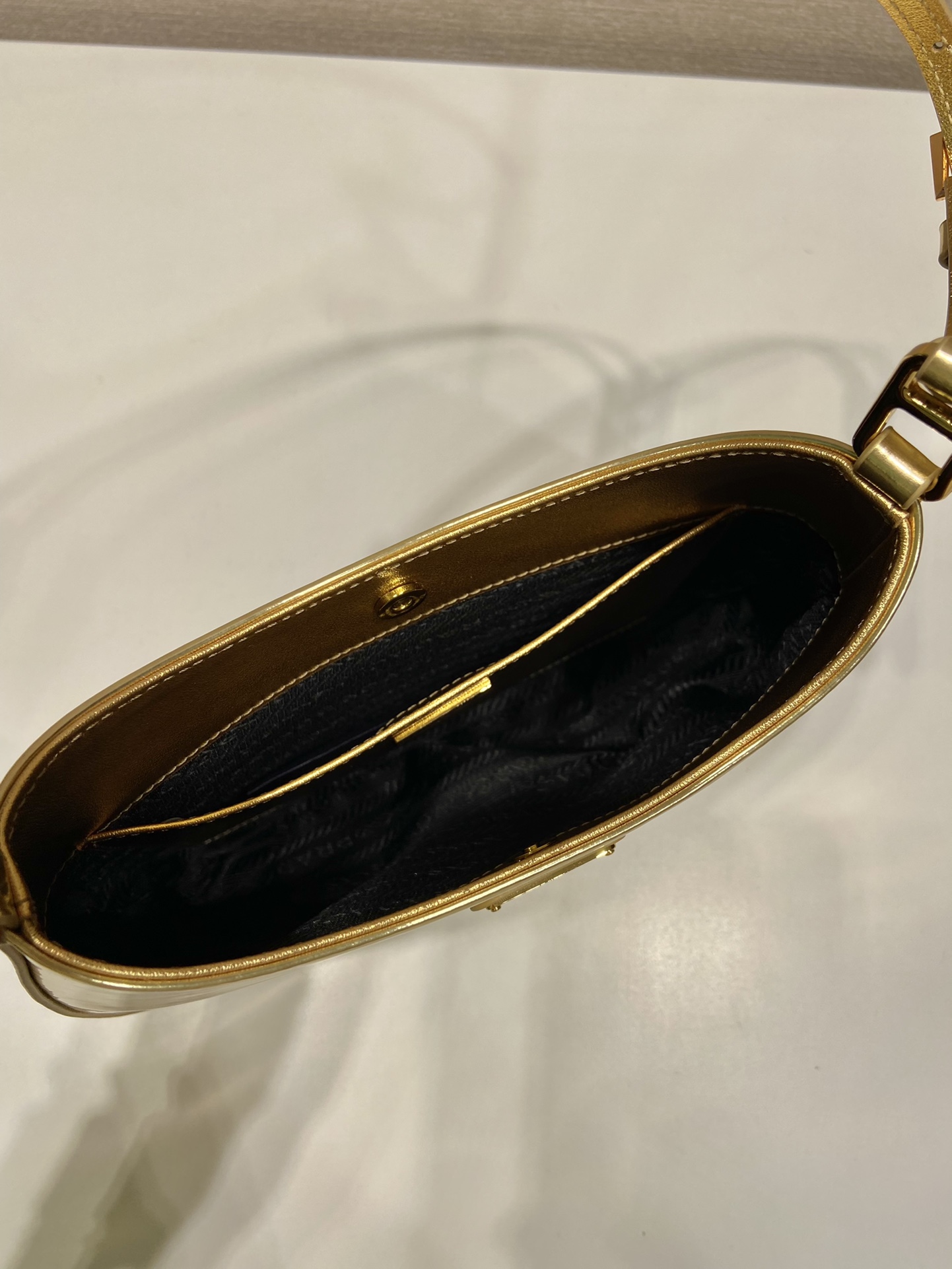 Pra*a cleo 1bc169 shoulder bag-22*18.5*4.5cm