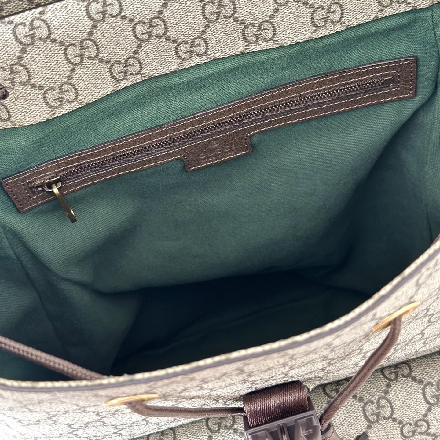 Gvc*1 ophidia backpack-28*40*12cm