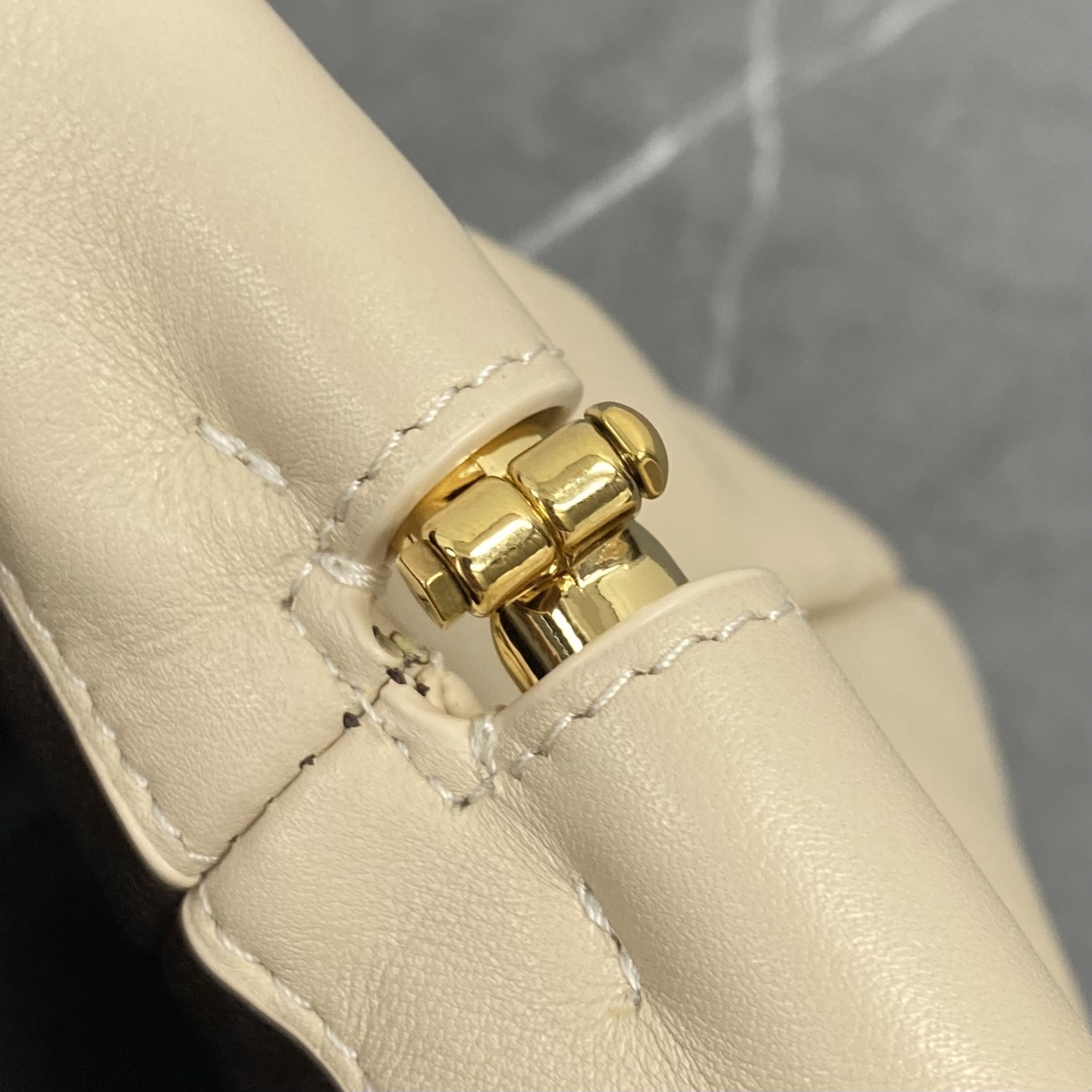 The R0w mira clutch bag-25x17x7cm