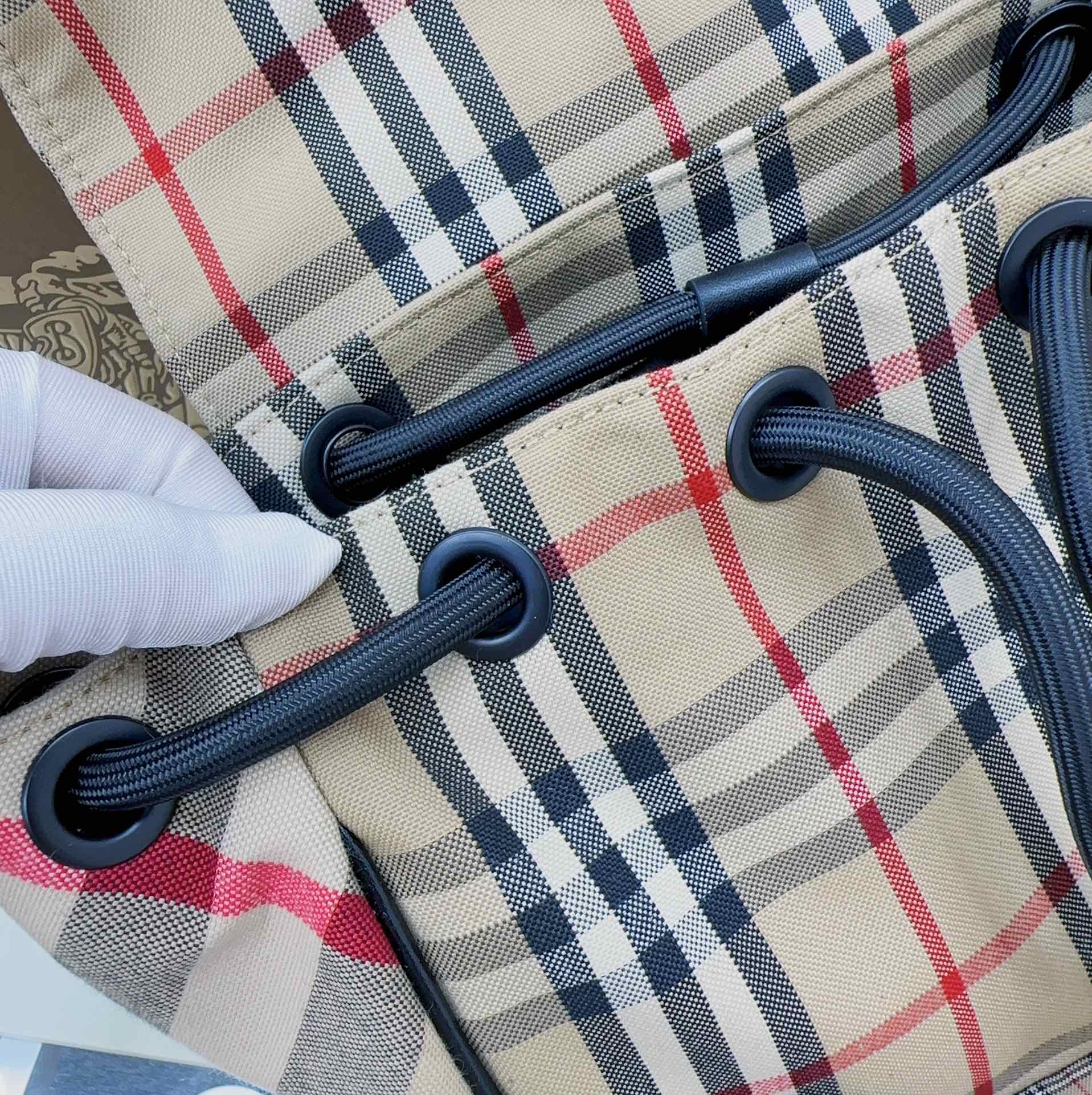 Bv*b*rry unisex thomas bear check cotton backpack-26*35*11cm