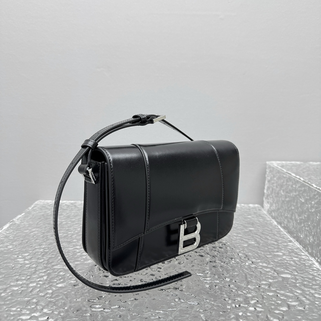 Ba1en*iaga hourglass bag-26*18*7cm