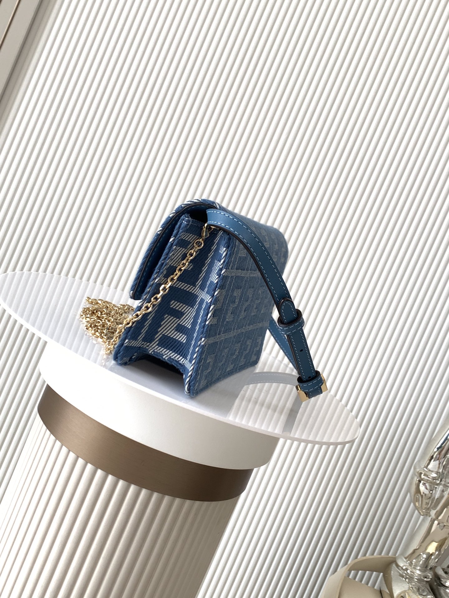 F**di baguette bag-21/5/11.5cm