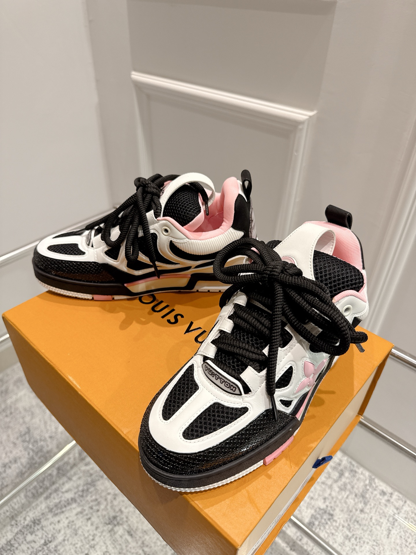 l0vis Vvtt0n skate sneaker(eu35-45)