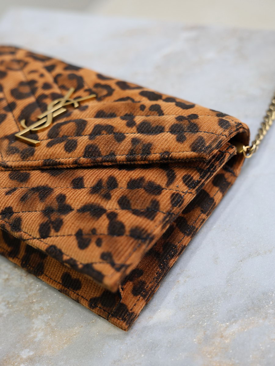 Y51 woc chain bag-19x11.5x4cm