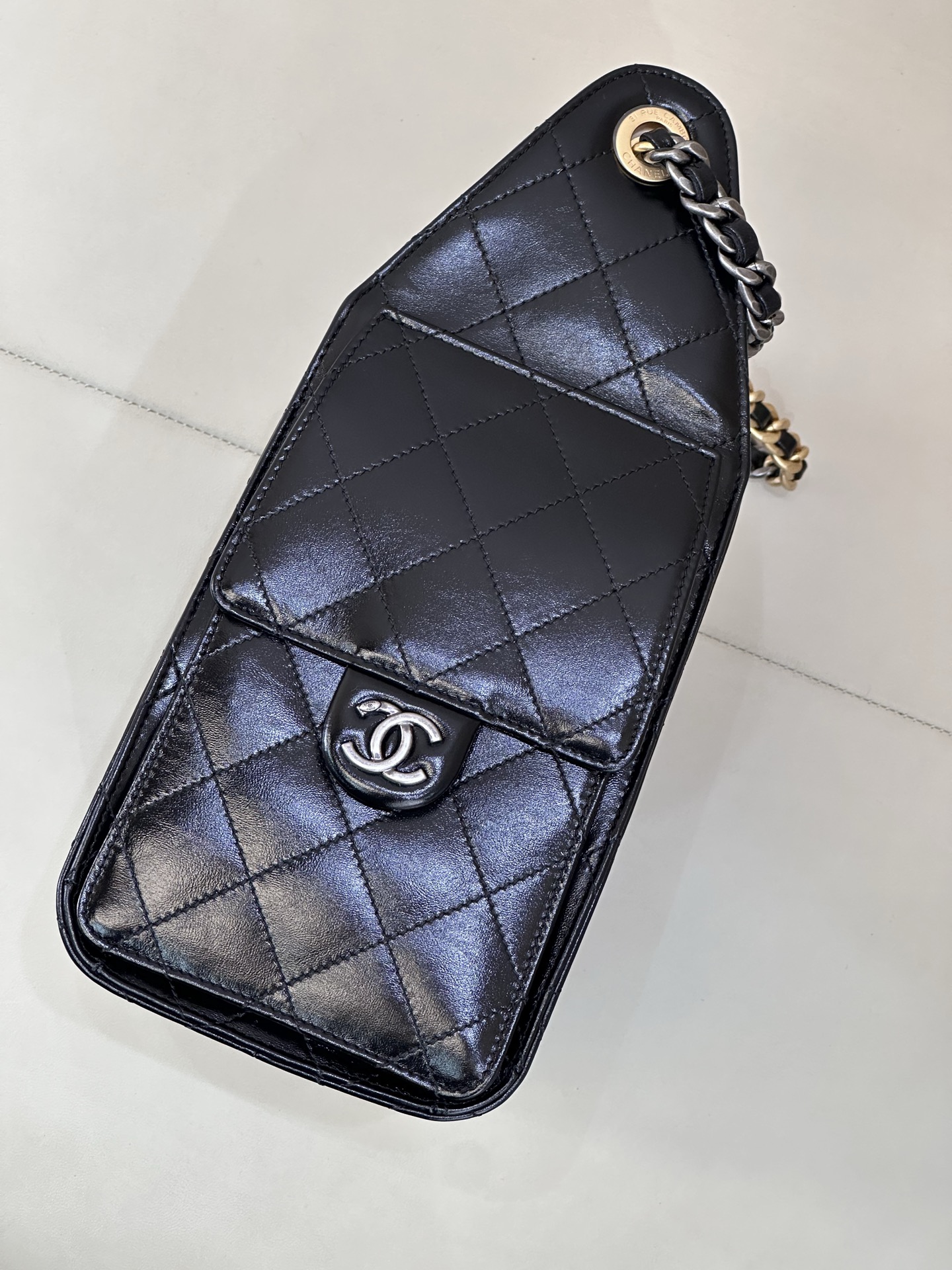 Cha*nel 25 Handbag, Shiny Crumpled Calfskin-20x22x12.5CM