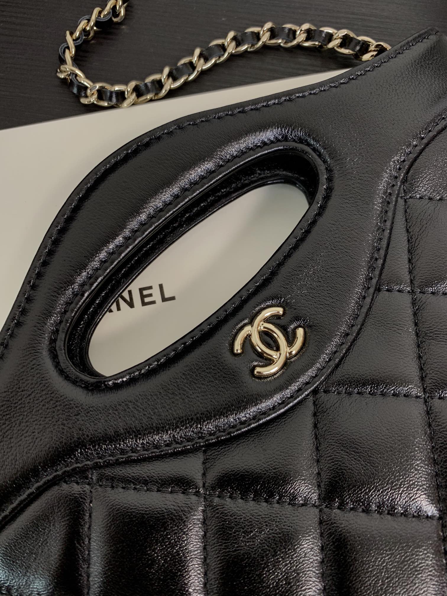 Ch@nel Nano 31 Bag-20.5*17.5*4CM
