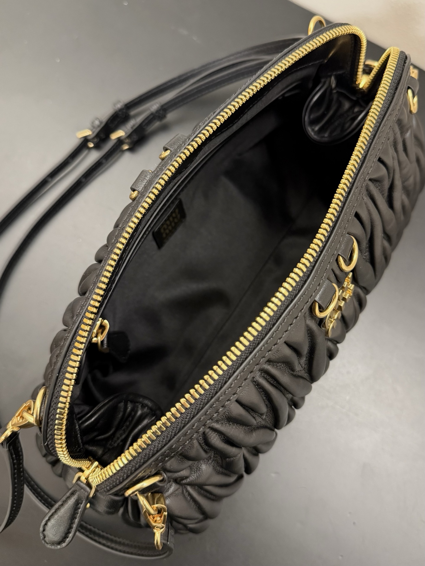 Miu Miu Matelassé Leather Clutch Bag-28* 14.5* 10CM