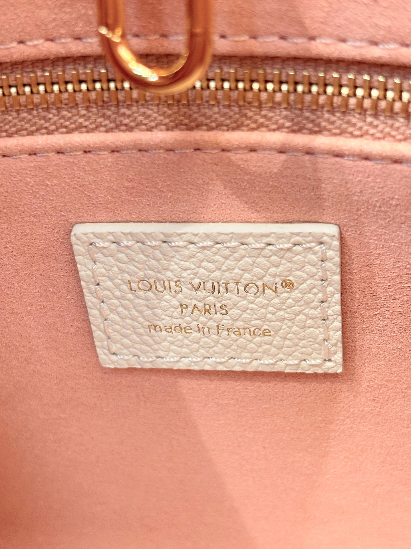 L0vis Vvtt0n OnTheGo Monogram Bold Handbag-M14576-19 x 11.5 x 25CM