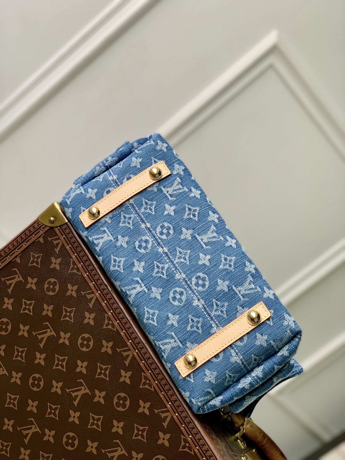L0vis Vvtt0n Carryall Cargo PM Monogram Denim-33.5 x 23 x 15CM