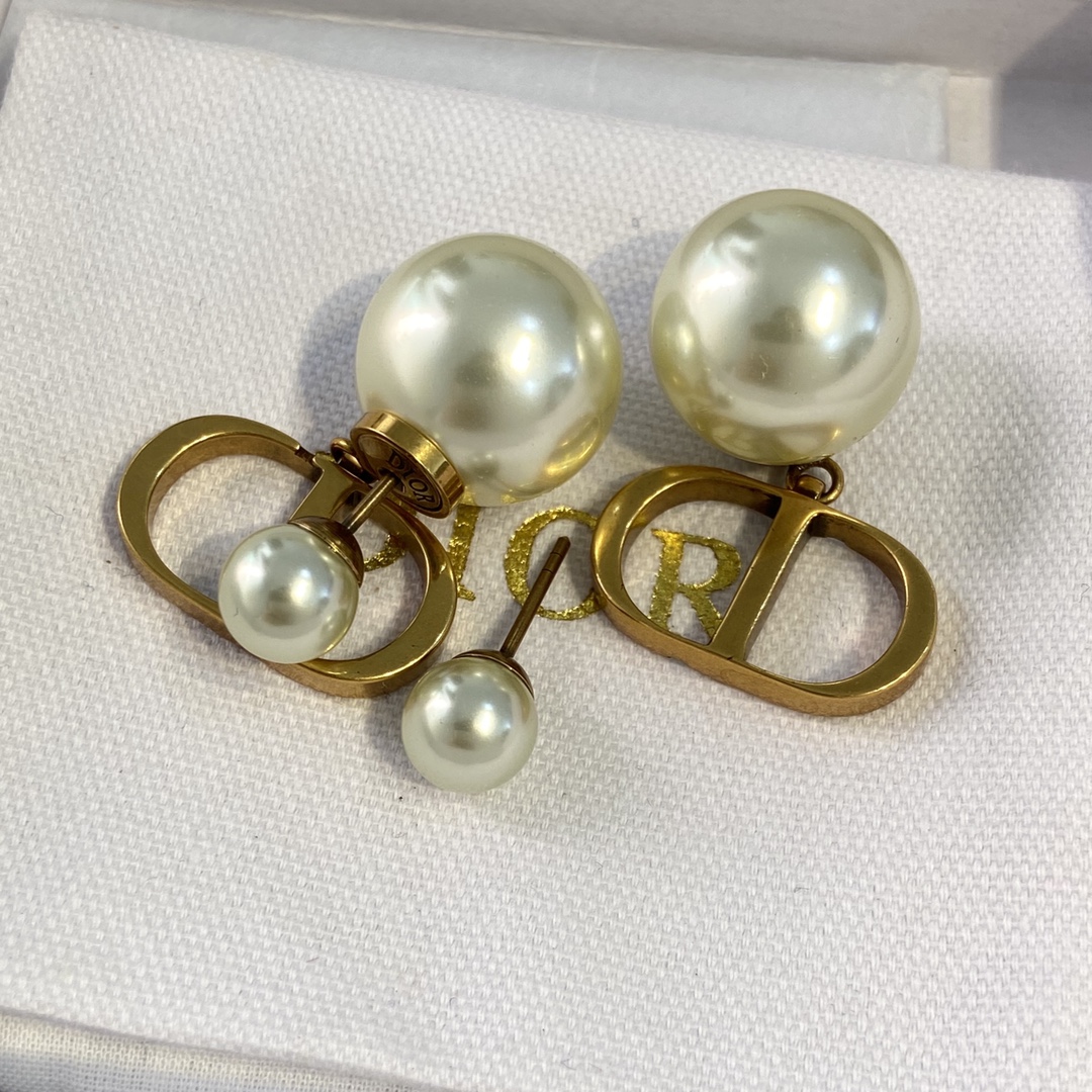 Diro Earring
