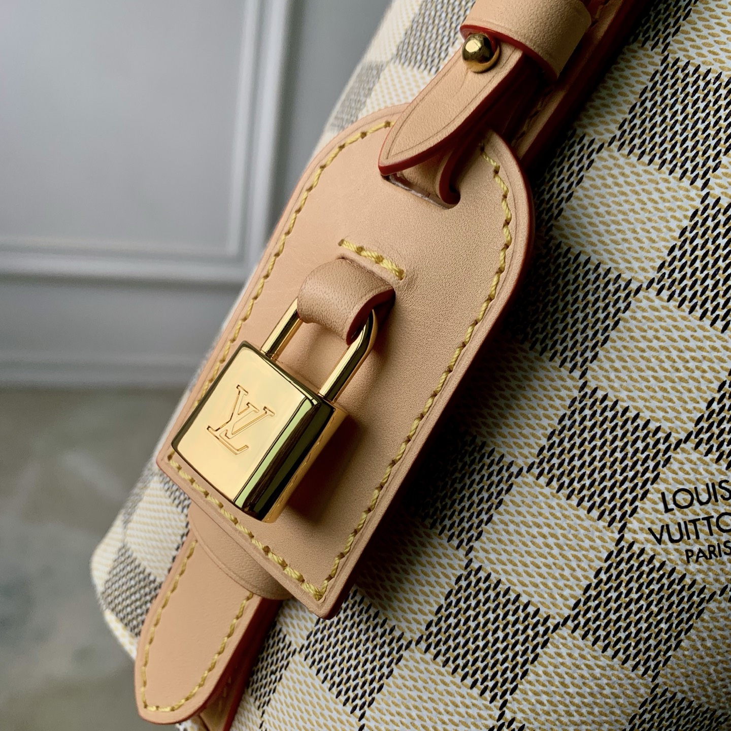 LV All In BB Bucket-M15130-18 x 12 x 16CM