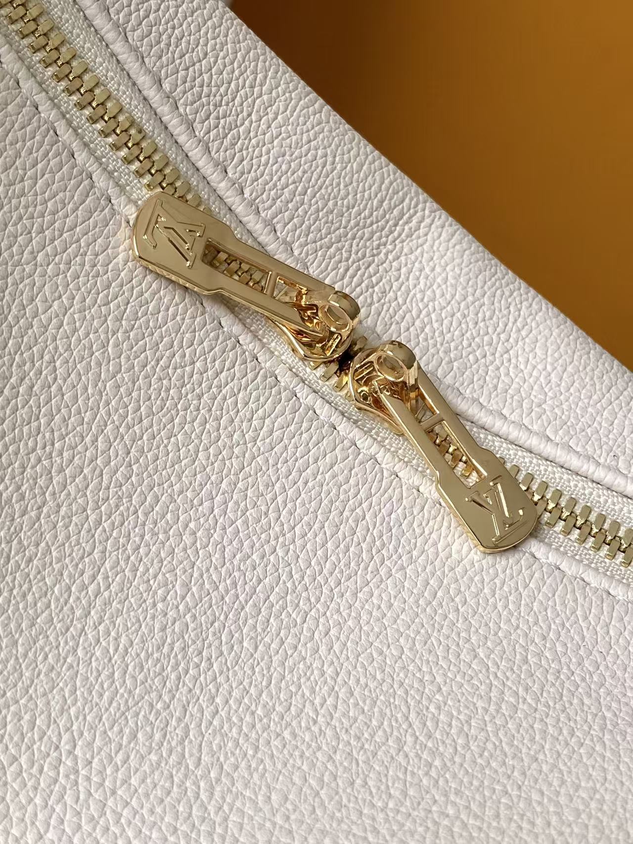 L0vis Vvtt0n Express Handbag-M26039-17 x 13.5 x 26CM
