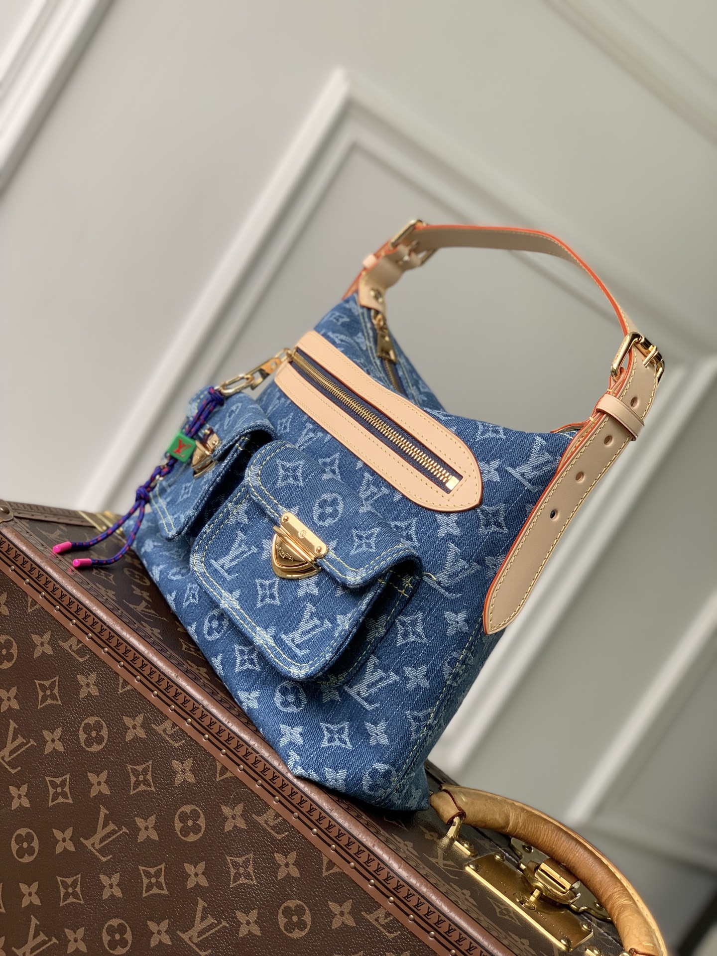 Lo*uis Vvtt0n Baggy Monogram Denim - Handbags M27329-30 x 22 x 13CM