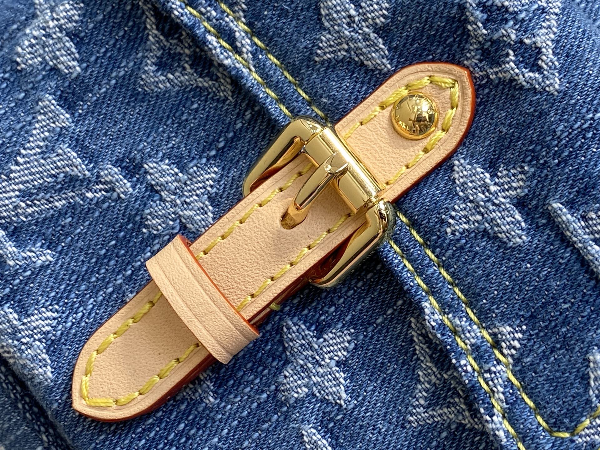 Lou*is Vvtt0n Pochette Accessoire Cargo Monogram Denim-23.5 x 14 x 3CM