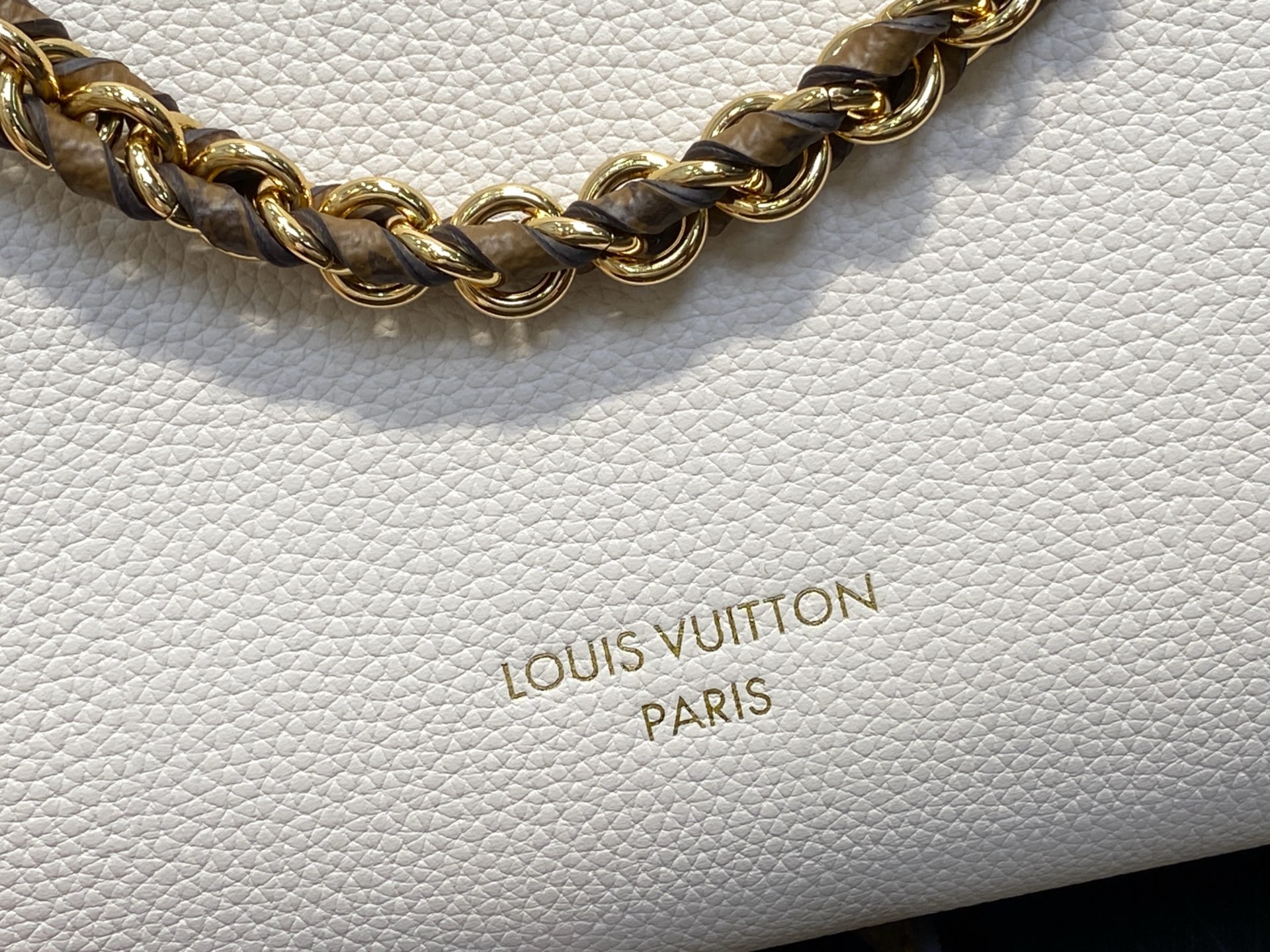 L0vis Vvtt0n Multipass - Handbags-26*10*30CMCM