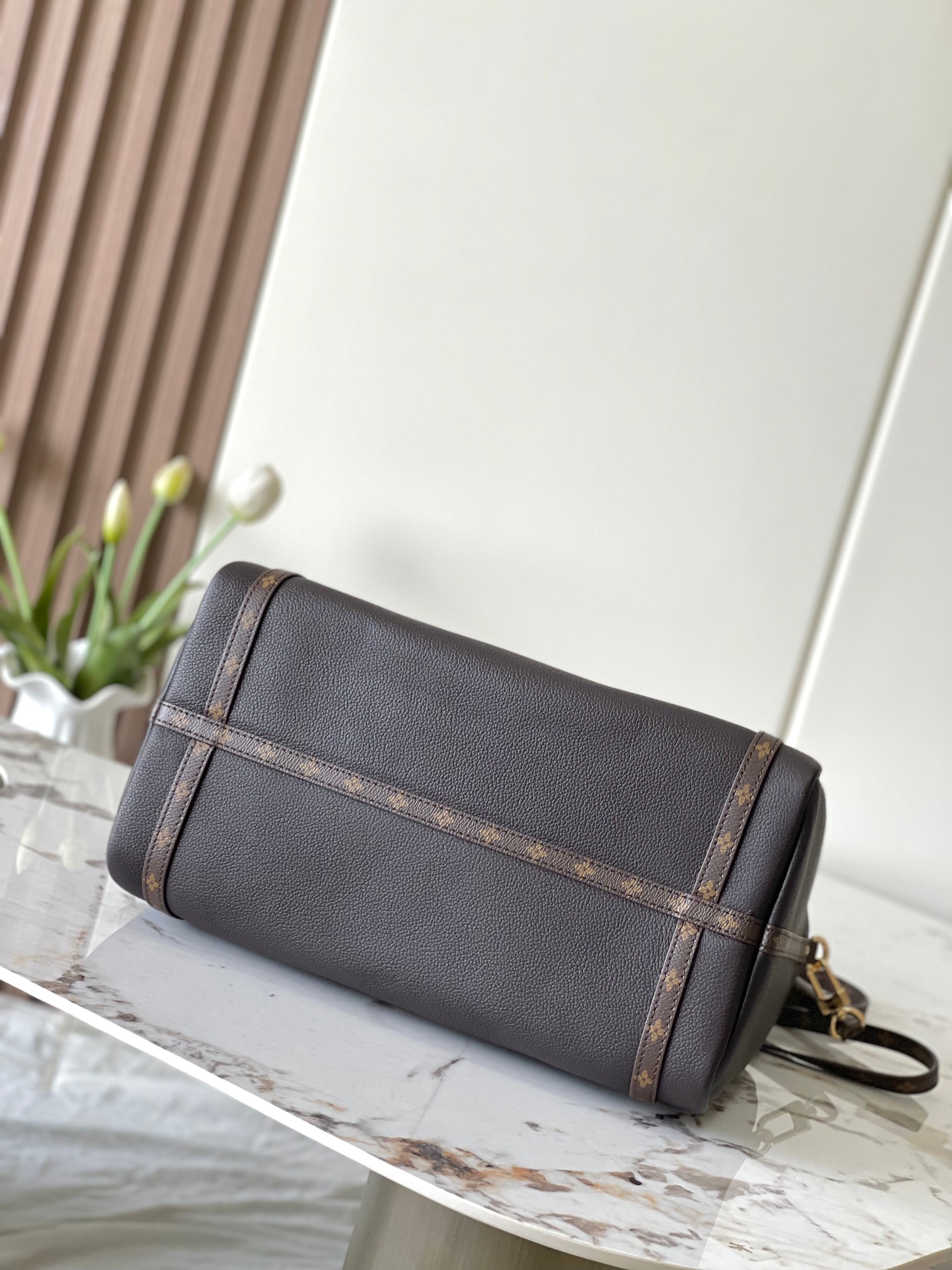 L0vis Vvtt0n Express Handbag-26397-24 x 18.5 x 36CM