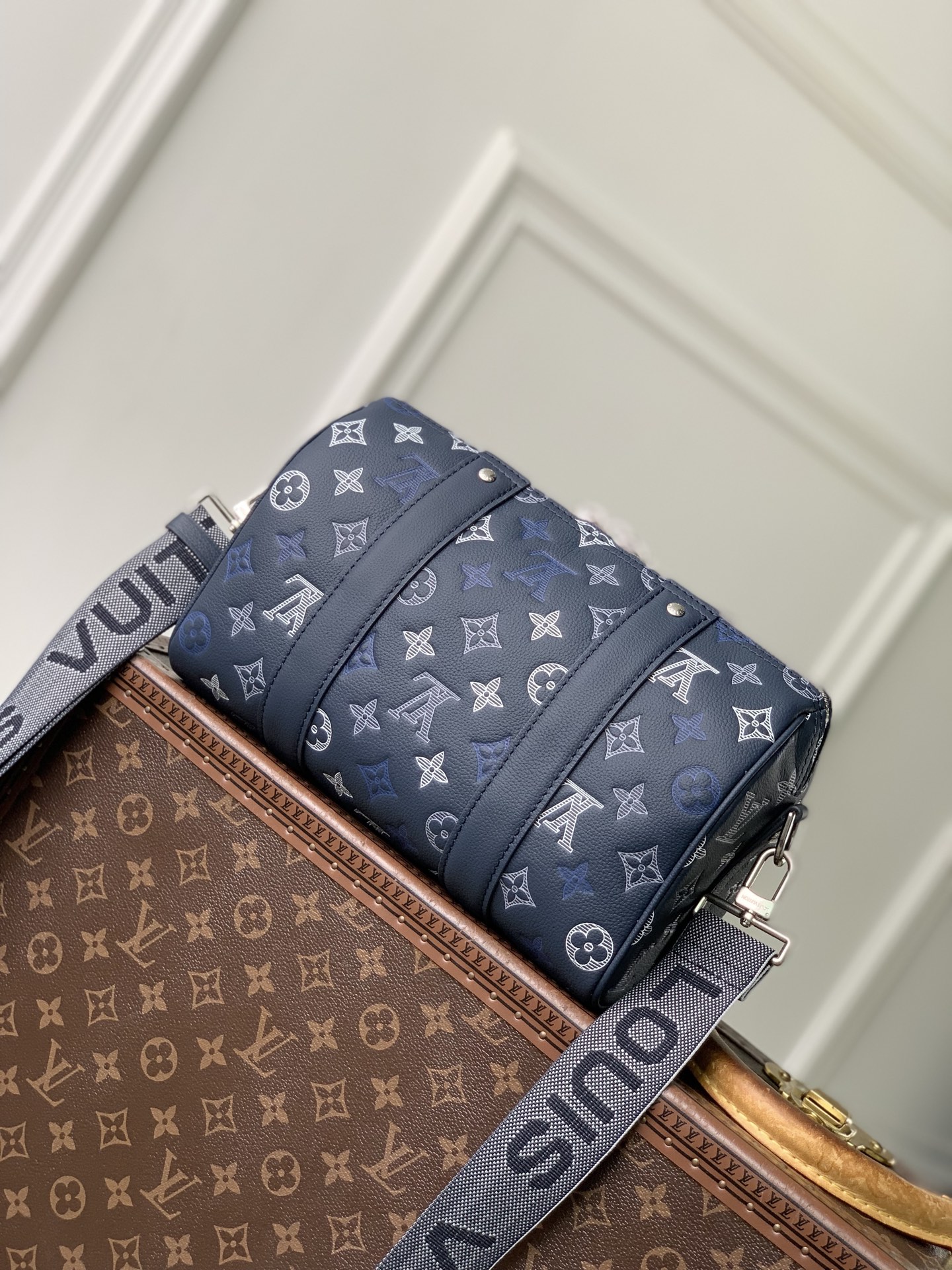 L0vis Vvtt0n City Keepall-27x17x13CM