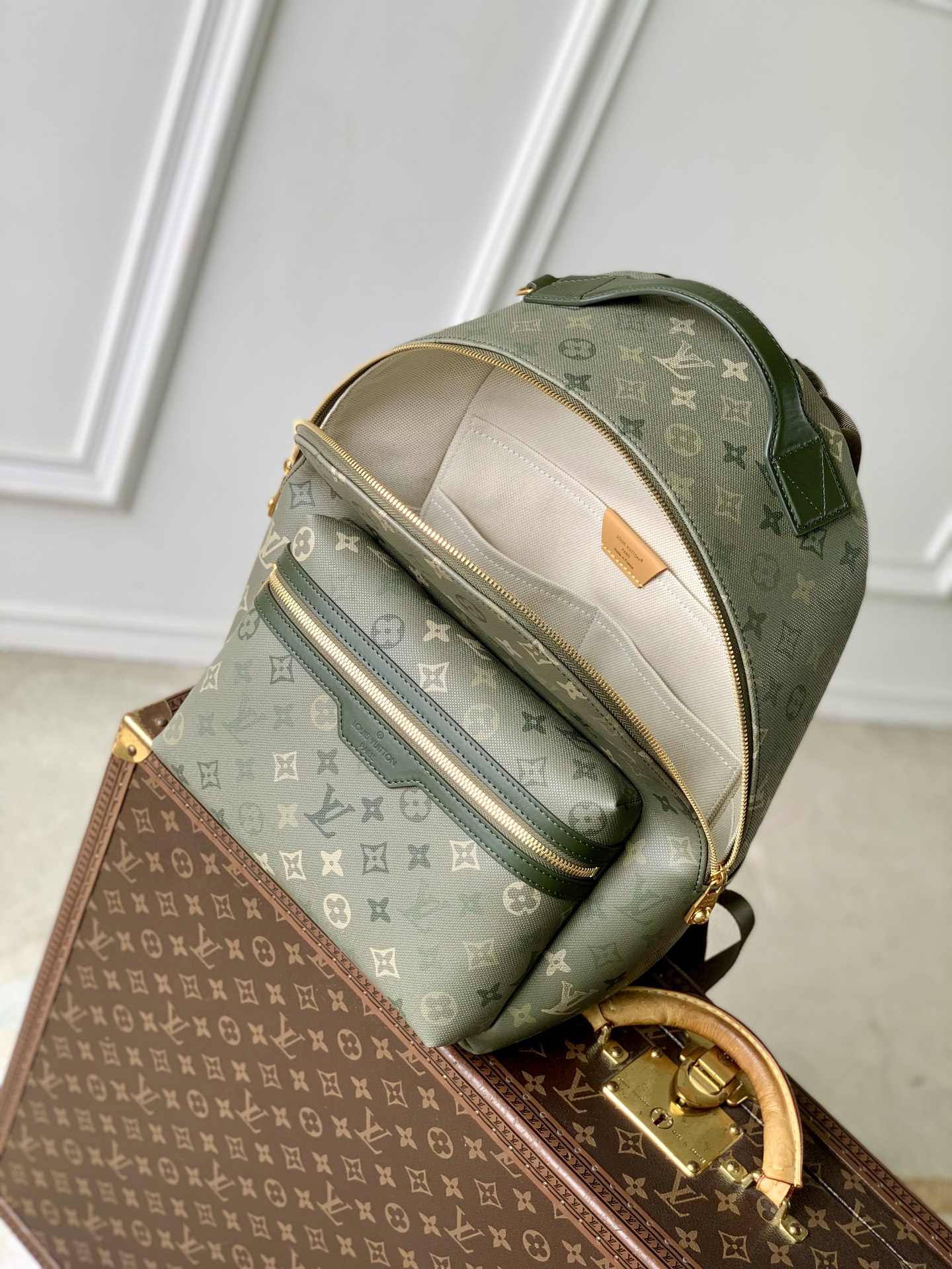 L0vis Vvtt0n Discovery PM Backpack-M29769-30*40*20CM