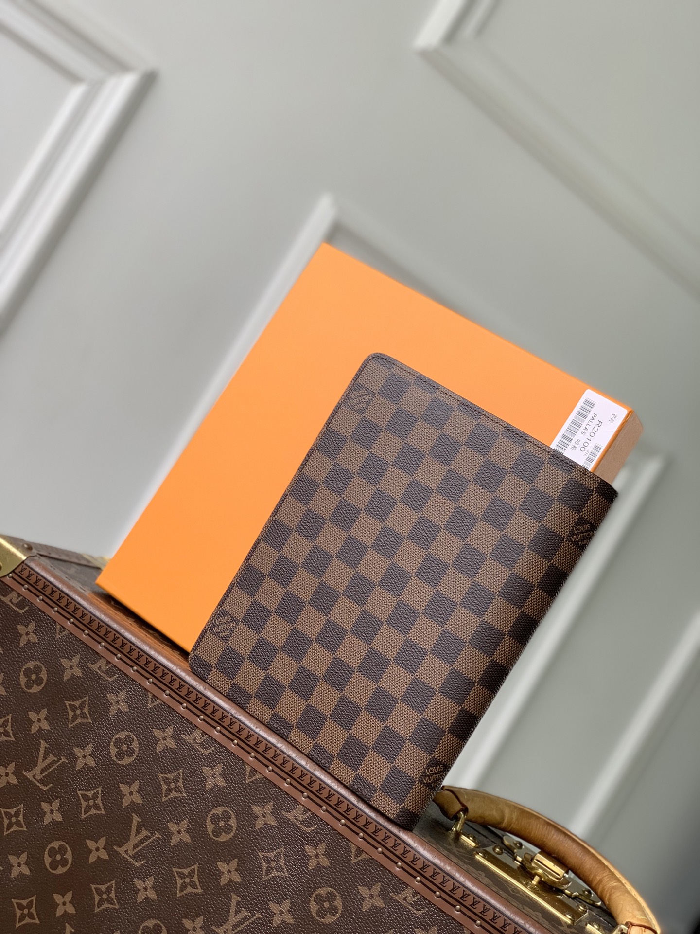Lo*uis Vvtt0n Desktop Notebook Cover-R20100-18.5 x 23 x 3CM