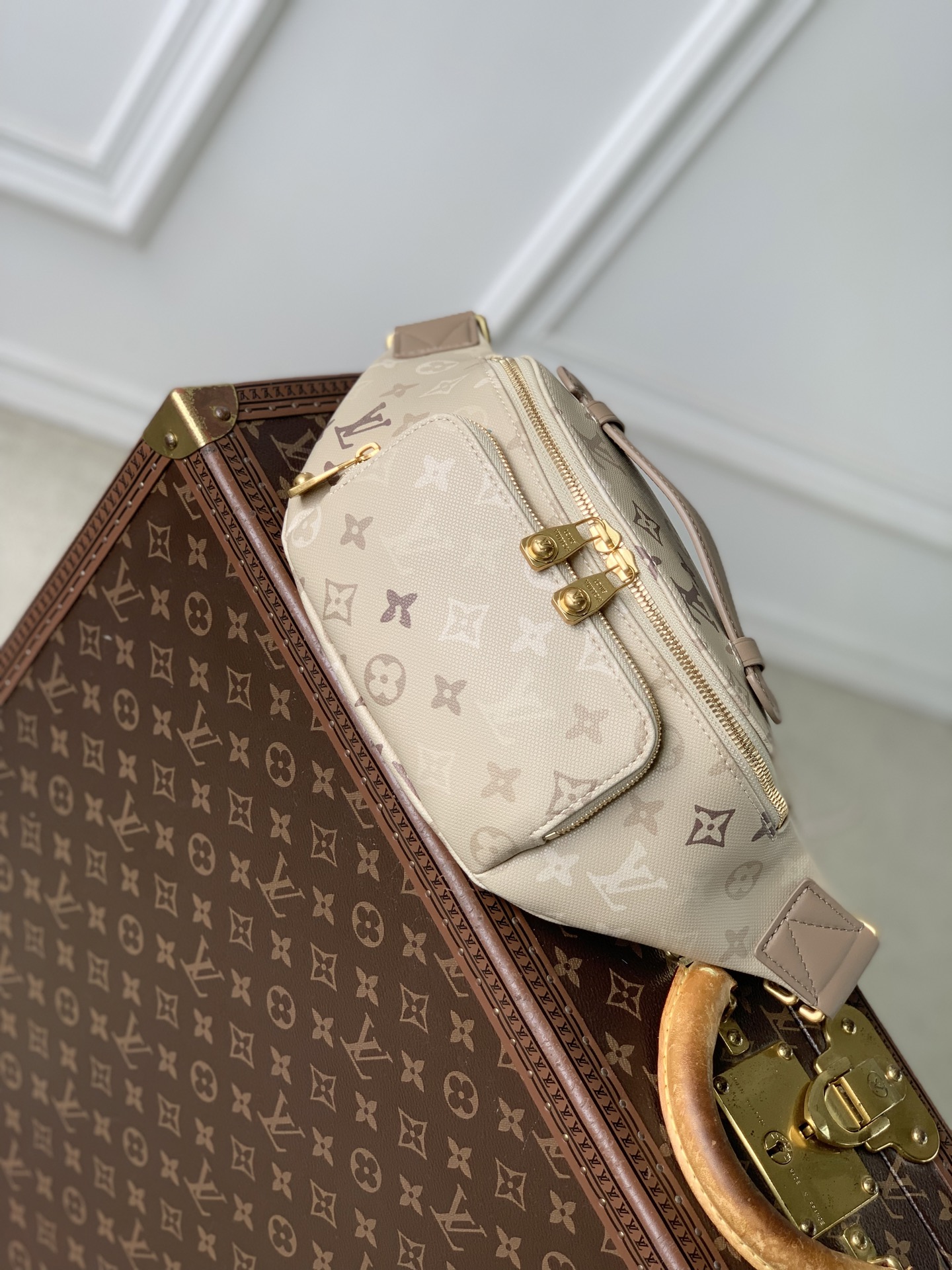 L0vis Vvtt0n Rush Bum Bag-M28619-30*15*8CM