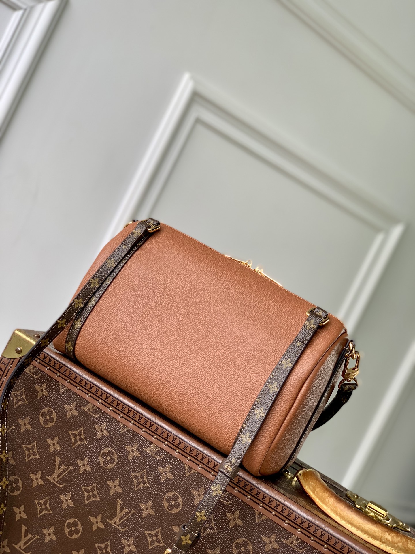 L0vis Vvtt0n Express Handbag-M29428-17 x 13.5 x 26CM