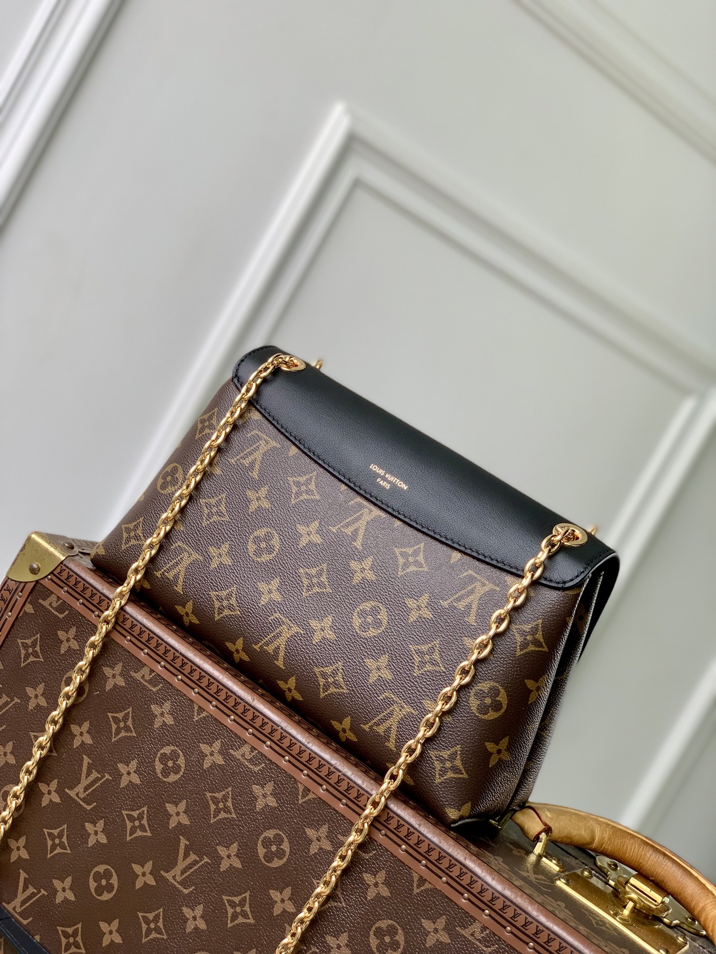L0vis Vvtt0n Madeleine Handbag-M28610-29 x 18 x 10.5CM