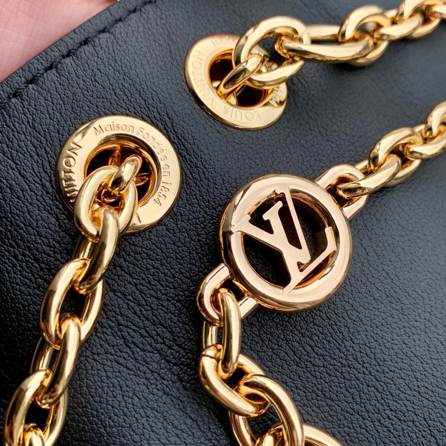 L0vis Vvtt0n Madeleine Handbag-M28610-29 x 18 x 10.5CM