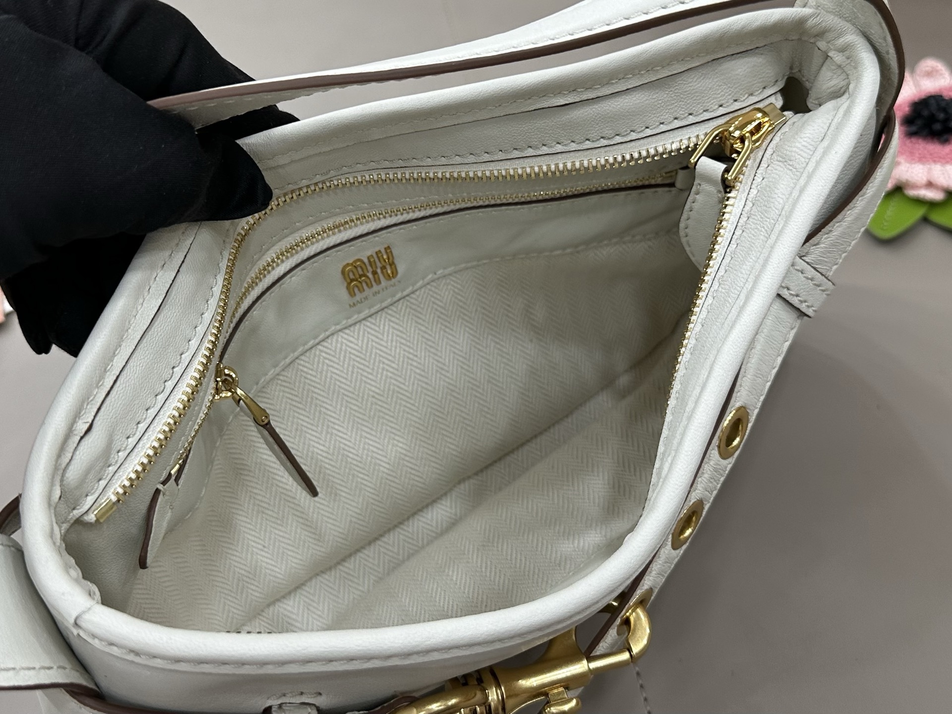 Miu Miu Leather Strap Buckle Shoulder Bag-30*18.5*4.5CM