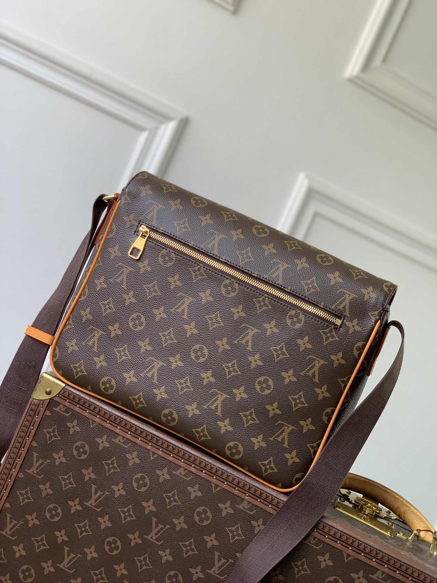 Lou*is Vvtt0n Bastille PM Bag-23 x 27 x 8CM