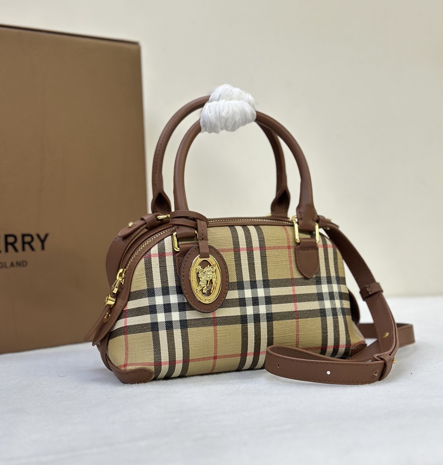 Burberr.y Primroser Bag -25.5 x 11.5 x 14CM