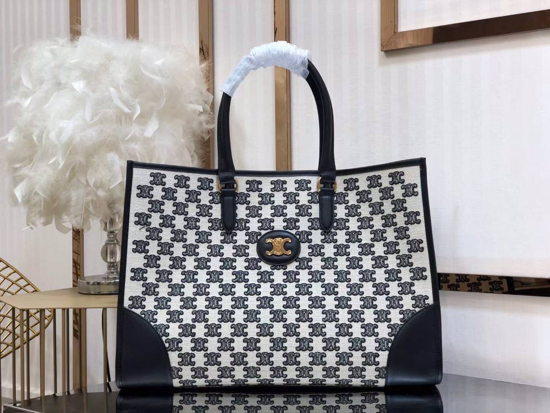 Celin Cabas Triomphe Tote-43*31* 15CM