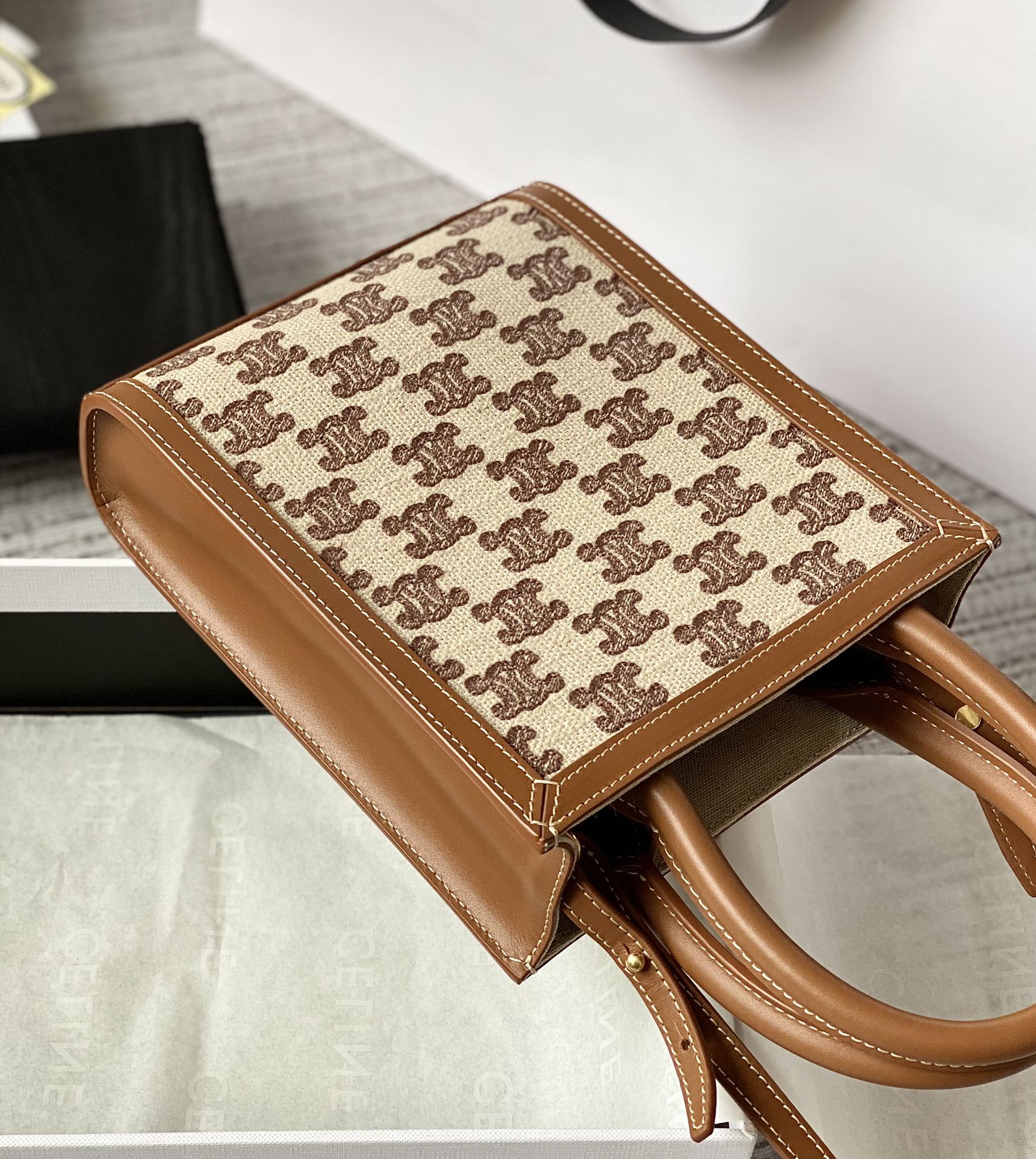 Celin Triomphe Tote-17*21*4CM