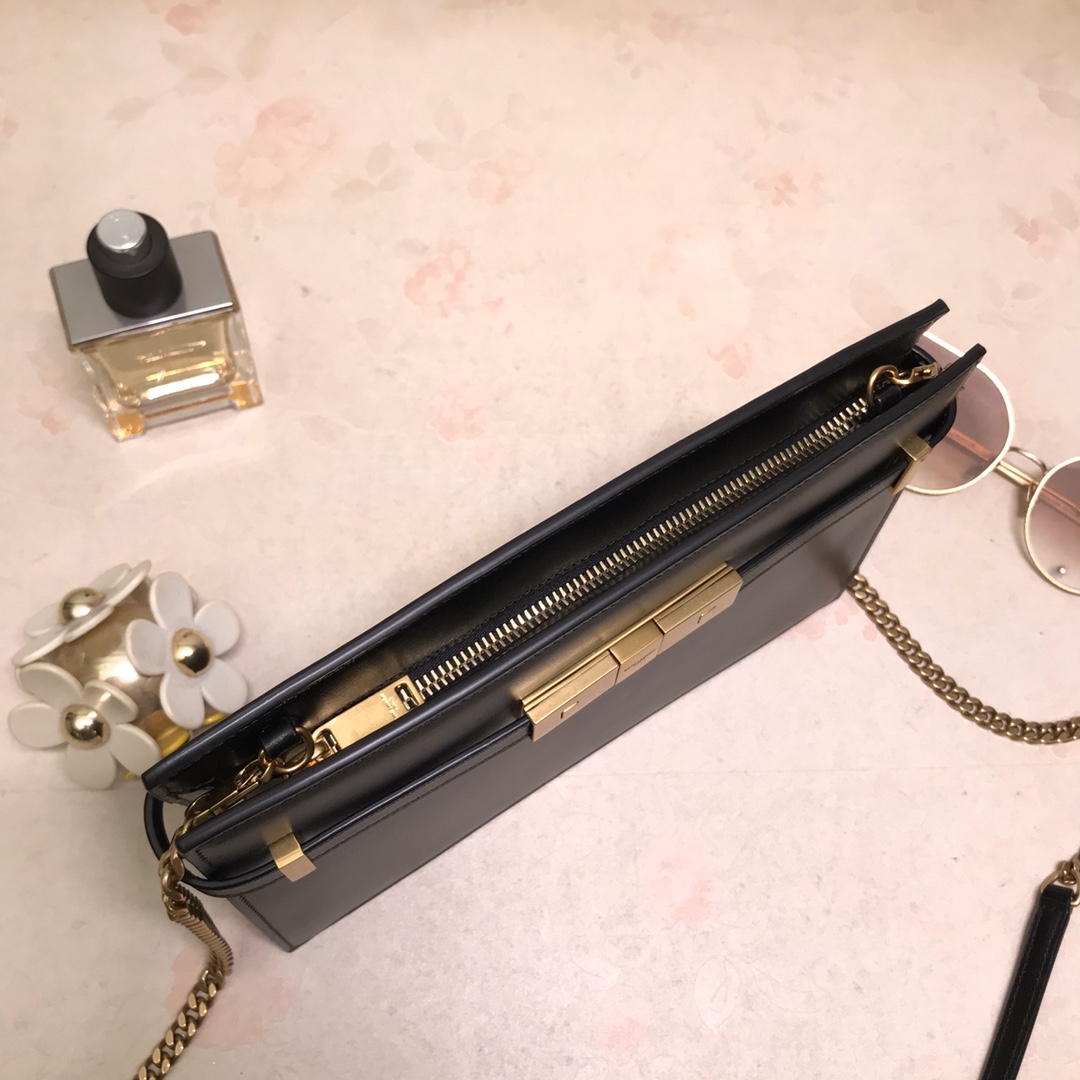 Y*L chain bag-24*16*5cm